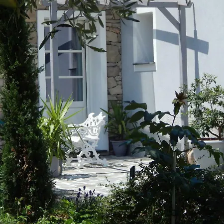 Pie Del Castello Λεβάντο