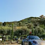 城堡之下住宿加早餐旅馆 住宿加早餐酒店 莱万托