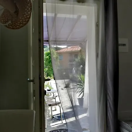 Pie Del Castello 레반토